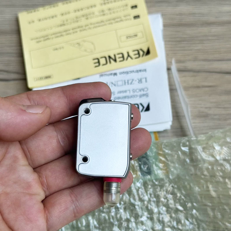 Sensore Laser KEYENCE LR-ZH500 - Industrial Laser Brands recensione e prezzo